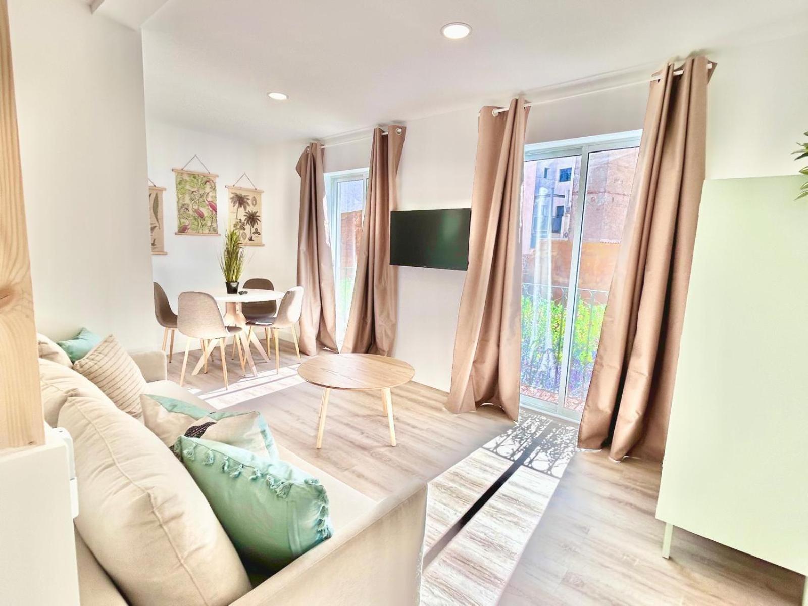 Nicole Gam Apartment Alicante Luaran gambar